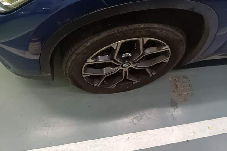 Used BMW X1 2021 sDrive20Li Premium Edition Left Front Wheel Hub