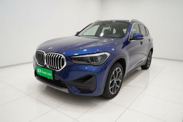 BMW X1 2021 sDrive25Li Leading Model مستعملة