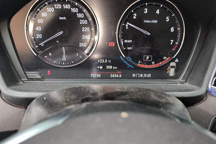 Used BMW X1 2021 sDrive20Li Fashion Model Odometer Close Up
