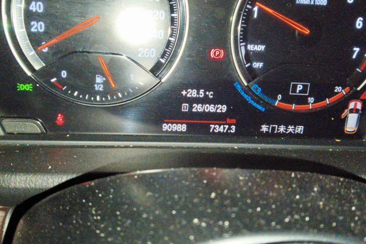 Used BMW X1 2021 sDrive25Li Leading Model Odometer Close Up