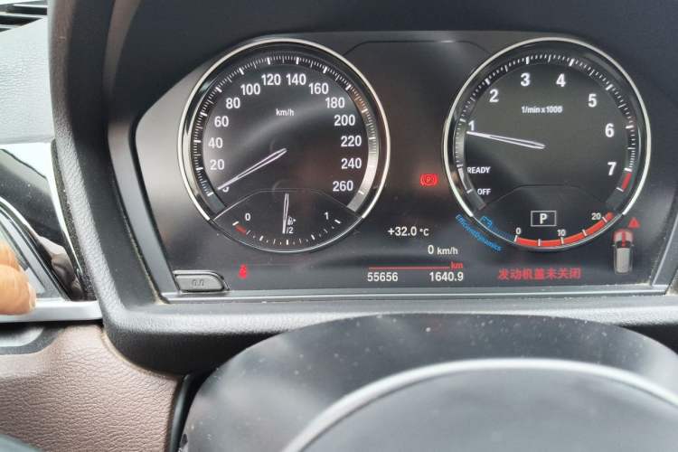 Used BMW X1 2021 sDrive25Li Leading Model Odometer Close Up