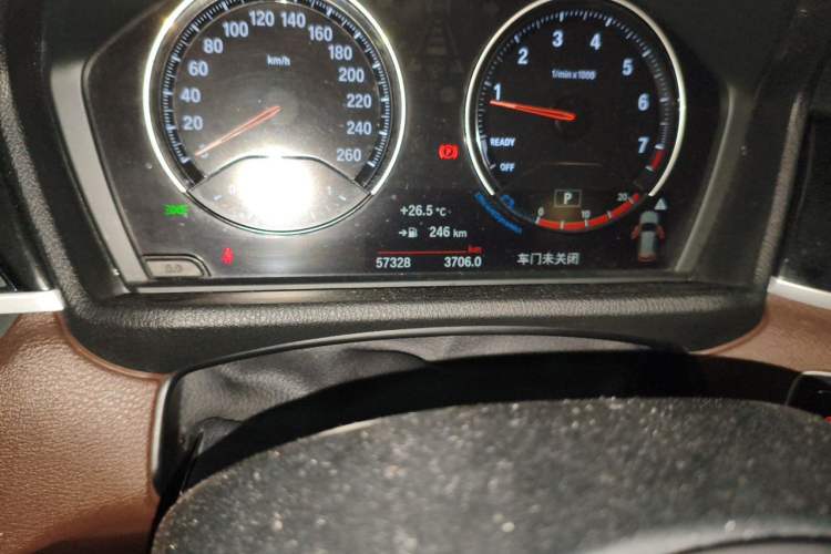Used BMW X1 2021 sDrive25Li Leading Model Odometer Close Up