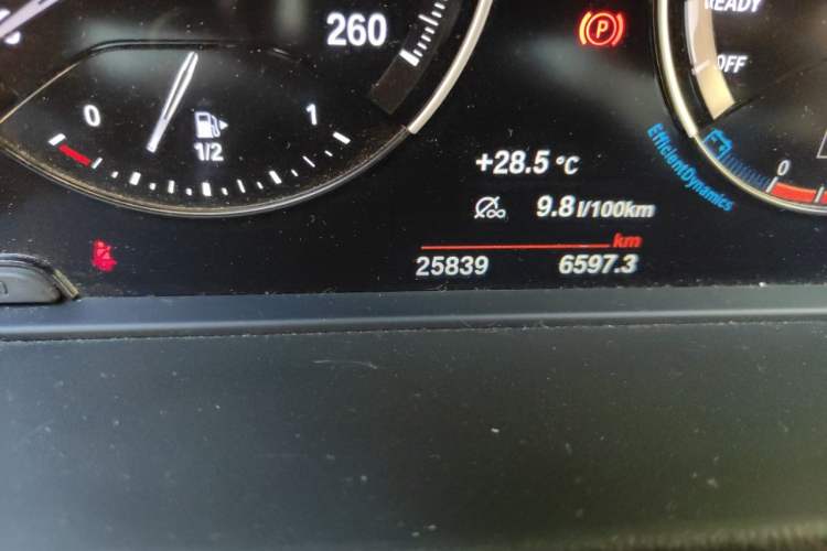 Used BMW X1 2021 sDrive20Li Fashion Model Odometer Close Up