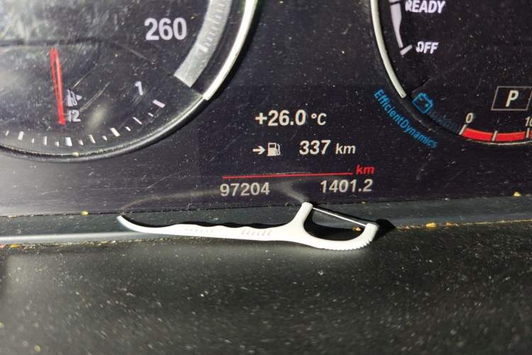 Used BMW X1 2021 sDrive25Li Leading Model Odometer Close Up