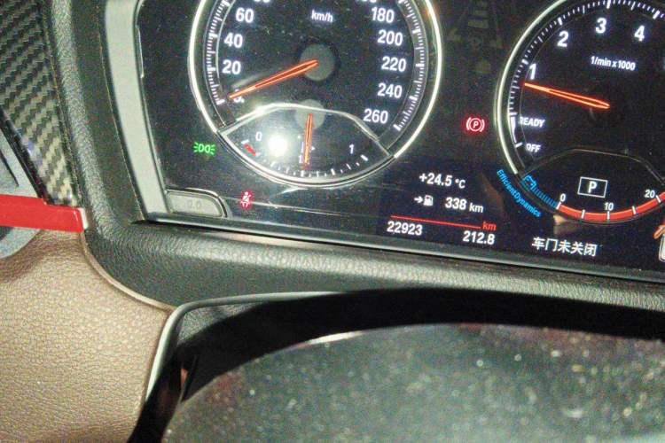 Used BMW X1 2021 sDrive25Li Leading Model Odometer Close Up