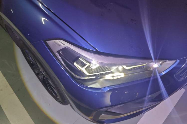 Used BMW X1 2021 sDrive20Li Fashion Model Right Front Headlight