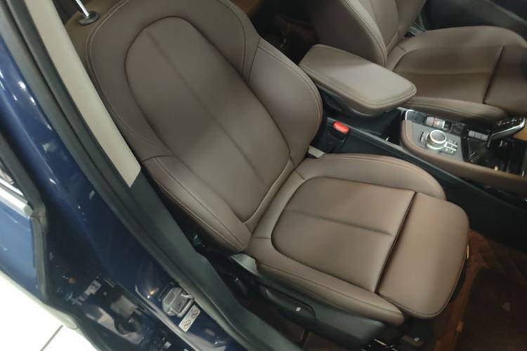 Used BMW X1 2021 Restyled sDrive20Li Premium Edition Right Front Seat