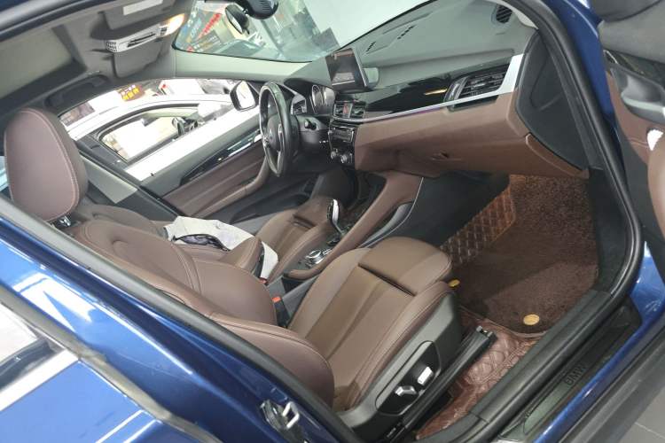 Used BMW X1 2021 Restyled sDrive25Li Leading Edition Right Front Seat