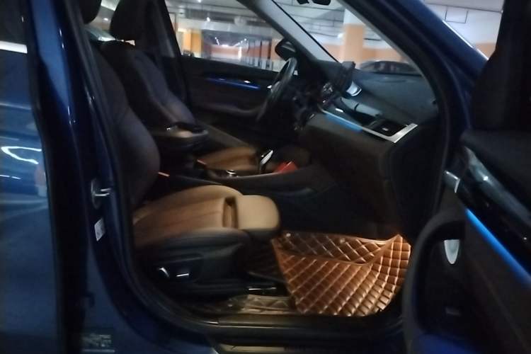 Used BMW X1 2021 sDrive25Li Leading Model Right Front Seat