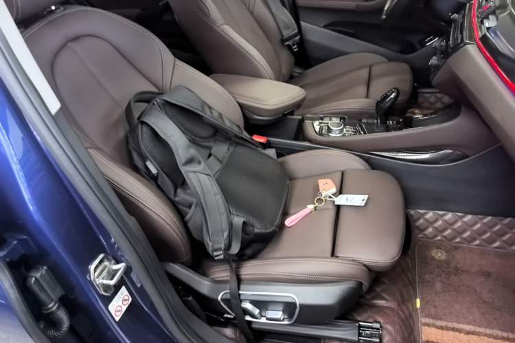 Used BMW X1 2021 Restyled sDrive25Li Leading Edition Right Front Seat