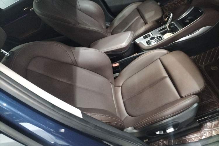 Used BMW X1 2021 Restyled sDrive25Li Leading Edition Right Front Seat