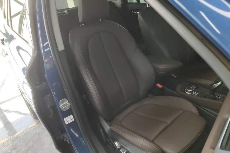 Used BMW X1 2021 Restyled sDrive25Li Leading Edition Right Front Seat