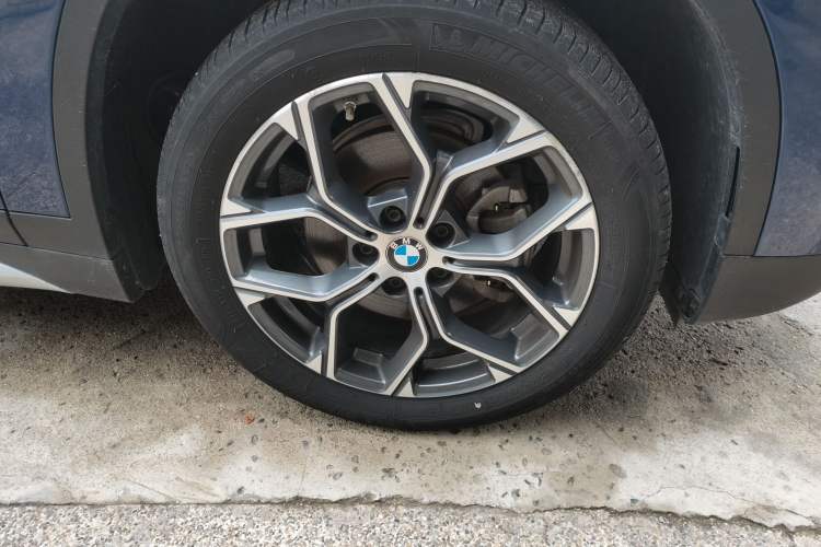 Used BMW X1 2021 sDrive20Li Premium Edition Right Front Wheel Hub