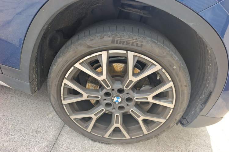 Used BMW X1 2021 xDrive25Li Luxury Model Right Front Wheel Hub