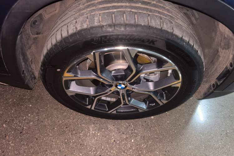 Used BMW X1 2021 sDrive20Li Premium Edition Right Front Wheel Hub
