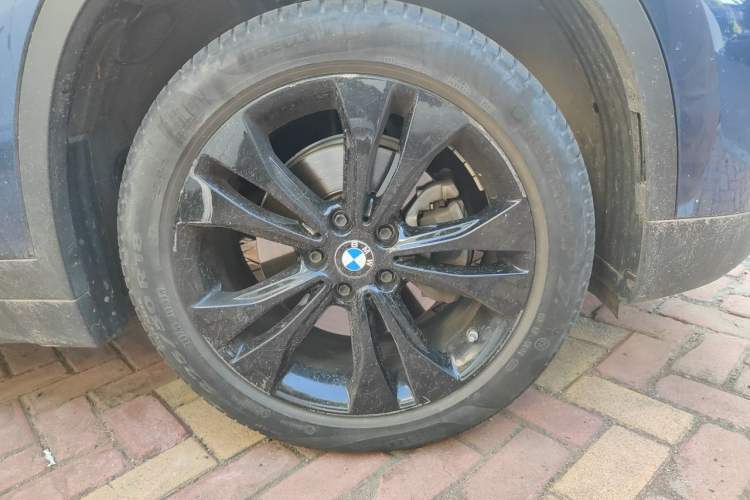 Used BMW X1 2021 sDrive20Li Fashion Model Right Front Wheel Hub