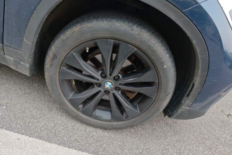 Used BMW X1 2021 sDrive20Li Fashion Model Right Front Wheel Hub