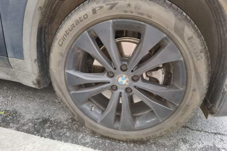 Used BMW X1 2021 Restyled sDrive20Li Fashion Version Right Front Wheel Hub