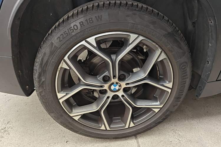 Used BMW X1 2021 Restyled sDrive25Li Leading Edition Right Rear Wheel Hub