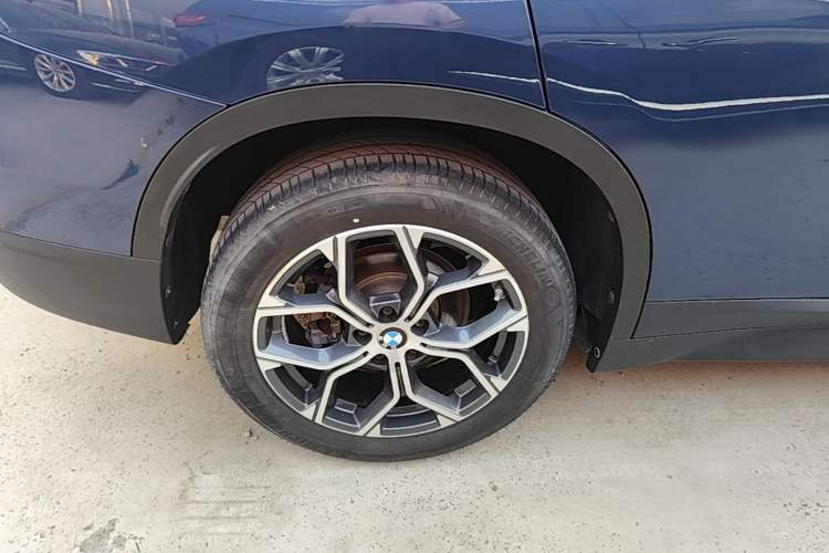 Used BMW X1 2021 sDrive25Li Leading Model Right Rear Wheel Hub
