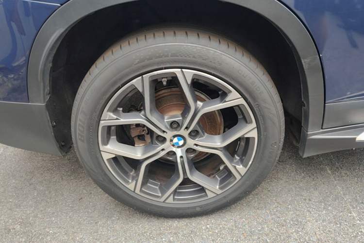 Used BMW X1 2021 sDrive25Li Leading Model Right Rear Wheel Hub