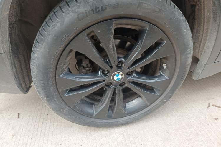 Used BMW X1 2021 Restyled sDrive20Li Fashion Version Right Rear Wheel Hub