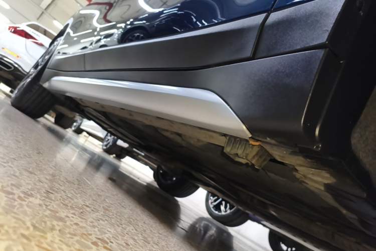 Used BMW X1 2021 xDrive25Li Luxury Model Right Side Sill