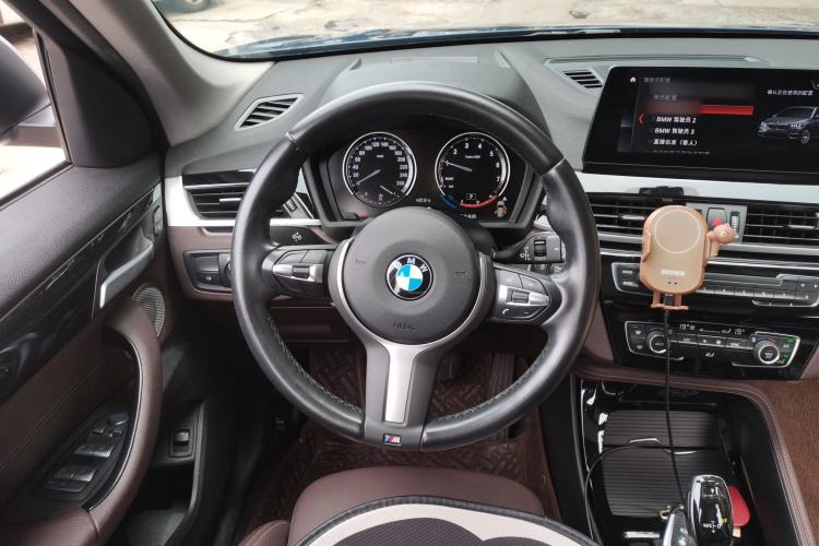 Used BMW X1 2021 sDrive20Li Premium Edition Steering Wheel