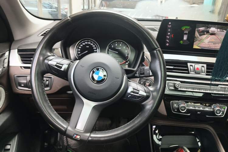 Used BMW X1 2021 sDrive20Li Premium Edition Steering Wheel