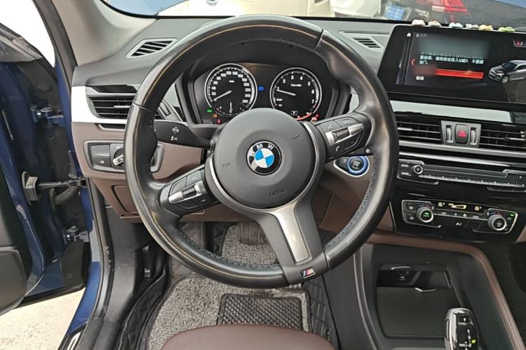 Used BMW X1 2021 Restyled sDrive25Li Leading Edition Steering Wheel