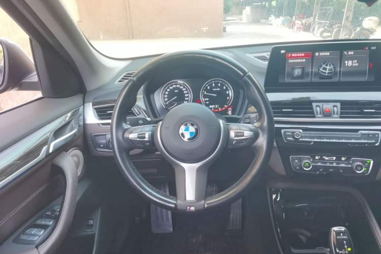 Used BMW X1 2021 xDrive25Li Luxury Model Steering Wheel