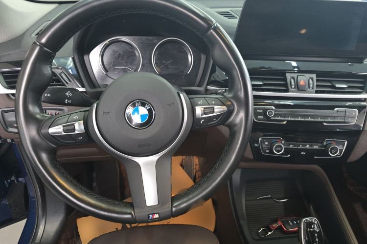 Used BMW X1 2021 Restyled sDrive25Li Leading Edition Steering Wheel