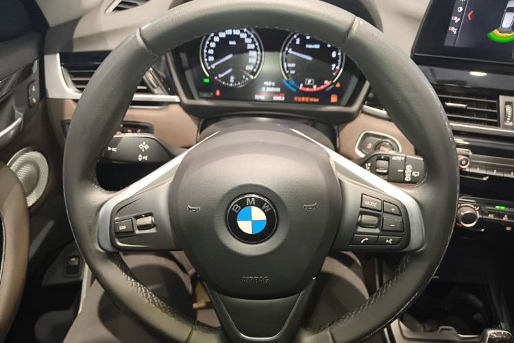 Used BMW X1 2021 sDrive20Li Fashion Model Steering Wheel