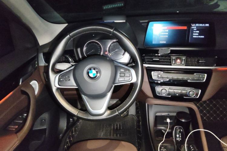 Used BMW X1 2021 sDrive20Li Fashion Model Steering Wheel