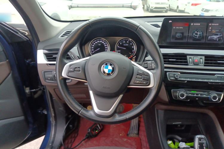 Used BMW X1 2021 sDrive20Li Fashion Model Steering Wheel