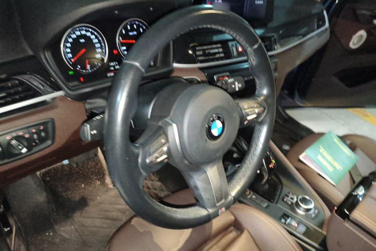 Used BMW X1 2021 sDrive25Li Leading Model Steering Wheel