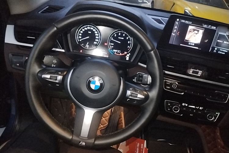 Used BMW X1 2021 sDrive25Li Leading Model Steering Wheel