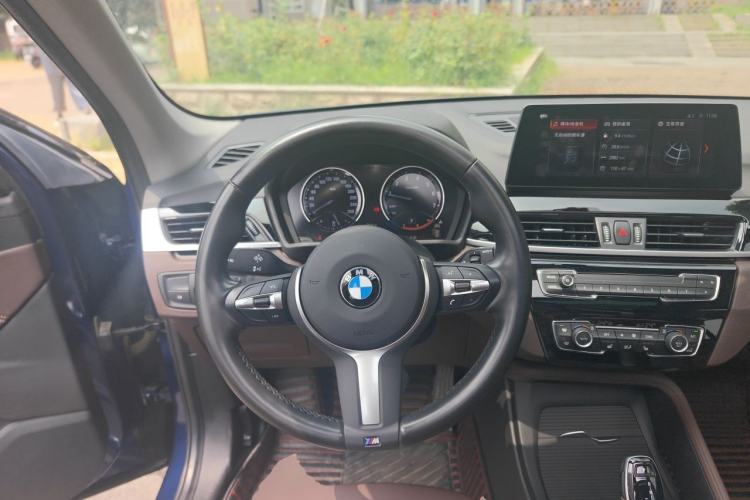 Used BMW X1 2021 sDrive25Li Leading Model Steering Wheel