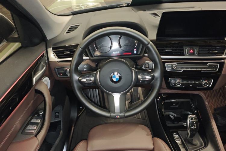 Used BMW X1 2021 sDrive20Li Premium Edition Steering Wheel