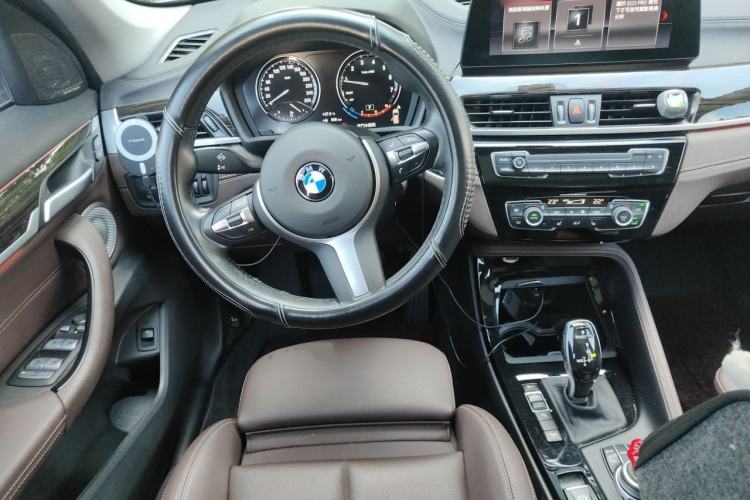 Used BMW X1 2021 xDrive25Li Luxury Model Steering Wheel