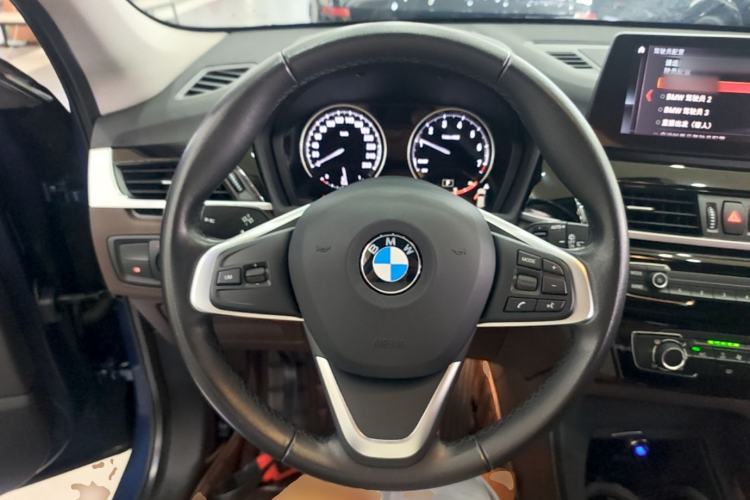 Used BMW X1 2021 sDrive20Li Fashion Model Steering Wheel