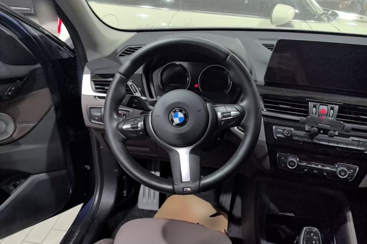 Used BMW X1 2021 sDrive25Li Leading Model Steering Wheel