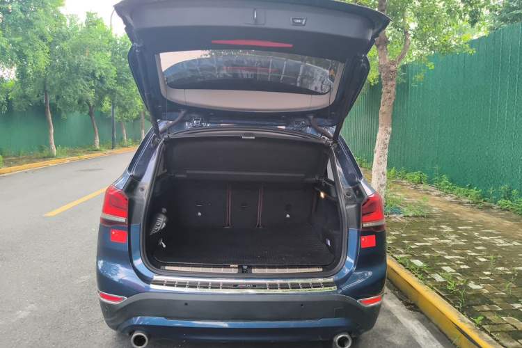 Used BMW X1 2021 sDrive20Li Fashion Model Trunk