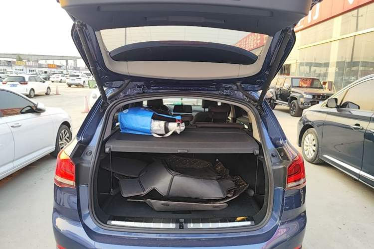Used BMW X1 2021 sDrive25Li Leading Model Trunk