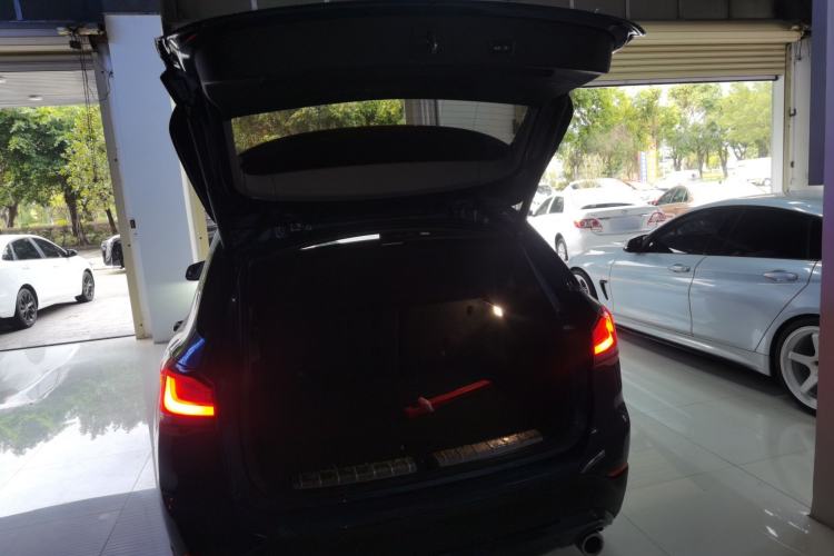 Used BMW X1 2021 sDrive25Li Leading Model Trunk