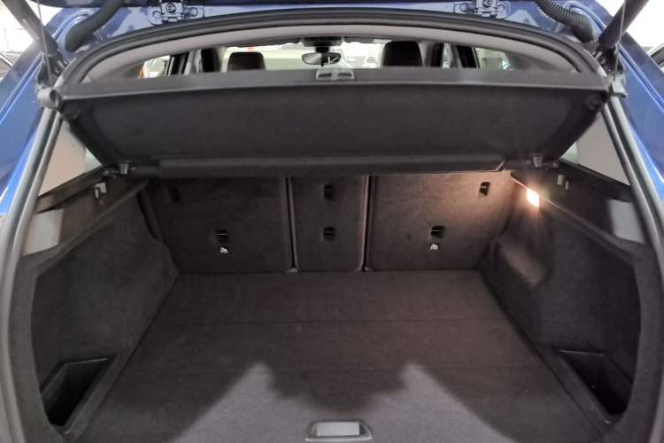 Used BMW X1 2021 sDrive25Li Leading Model Trunk