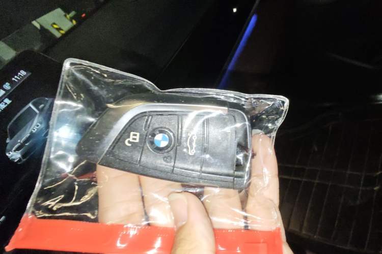 Used BMW X1 2021 sDrive20Li Premium Edition Vehicle Key
