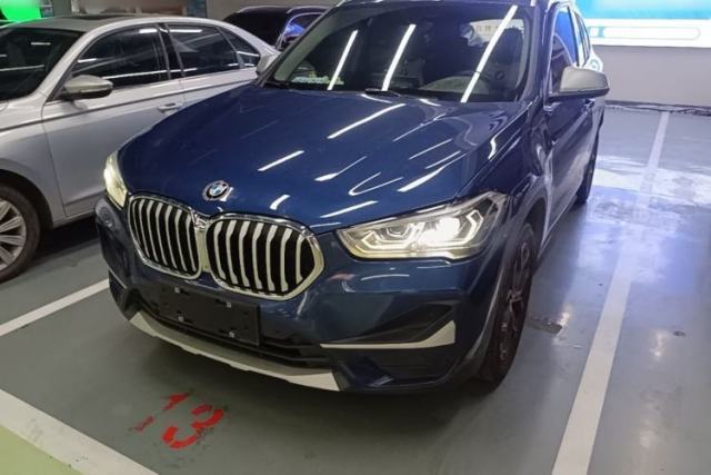Ojetý BMW X1 2021 sDrive20Li Premium Edition