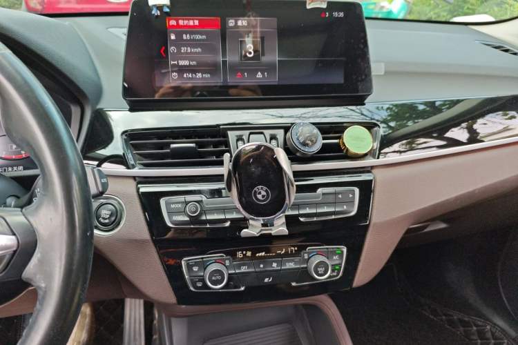 Used BMW X1 2021 sDrive25Li Leading Model Audio And AC Panel