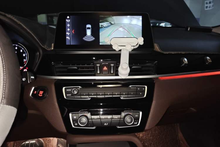 Used BMW X1 2021 sDrive25Li Leading Model Audio And AC Panel